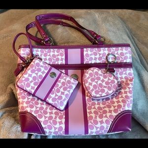 Coach leather pink/white set “like new”